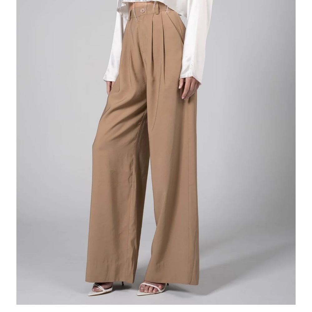 Nonchalant wide leg trouser